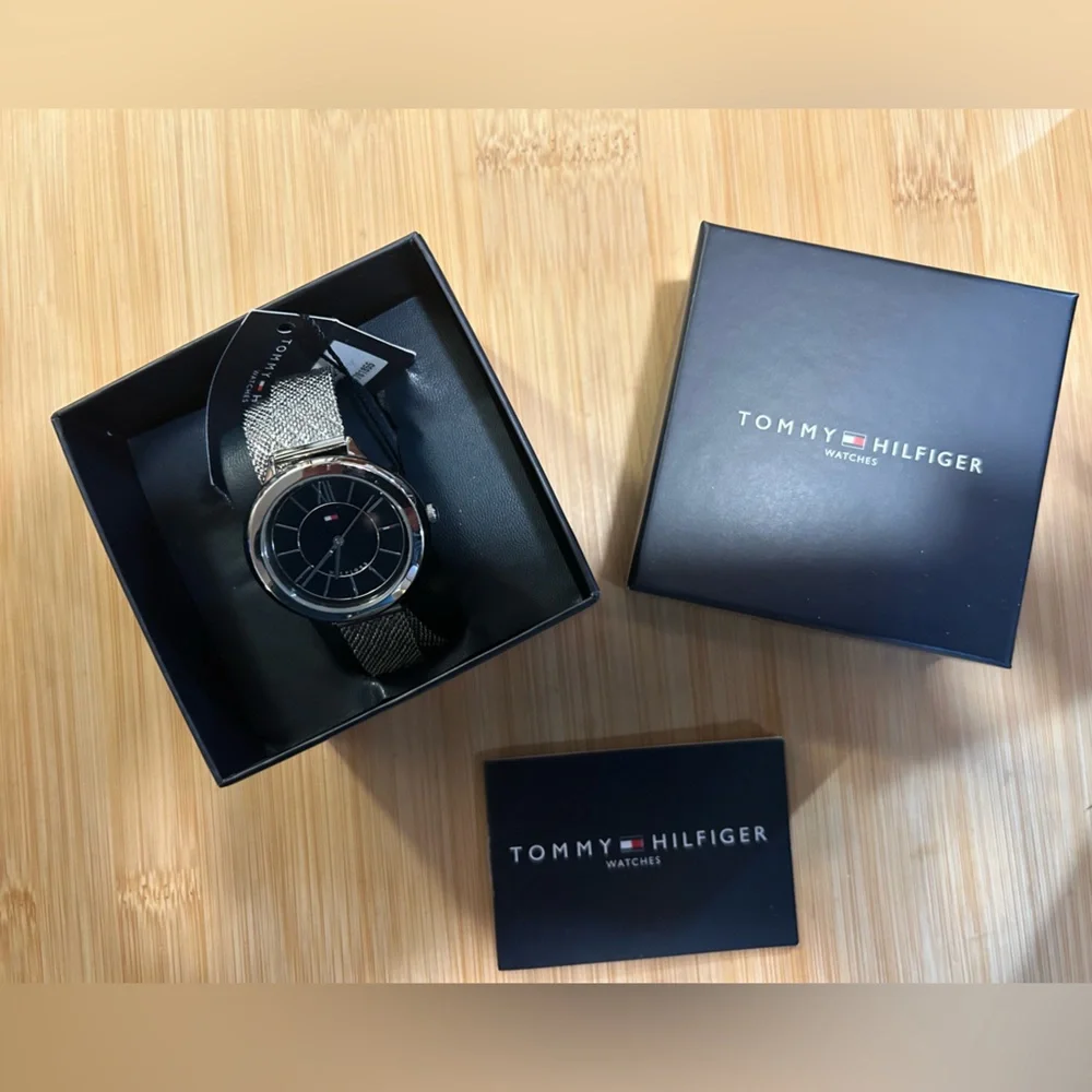 Tommy Hilfiger Watch With 36mm Black Face & Silver WrapAround MeshBracelet. - Picture 10 of 10